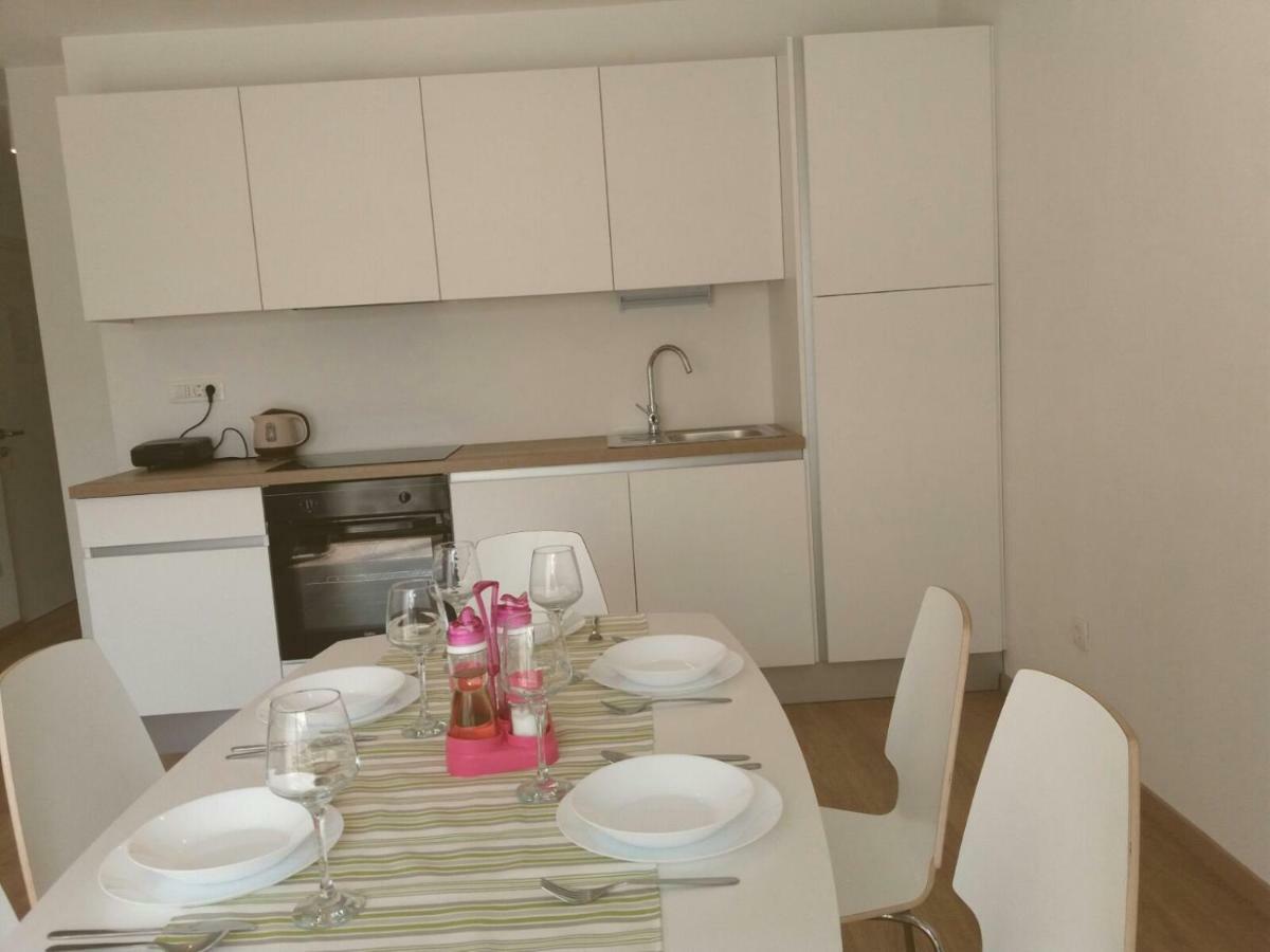 Apartments Mestrovic Lopar Ngoại thất bức ảnh
