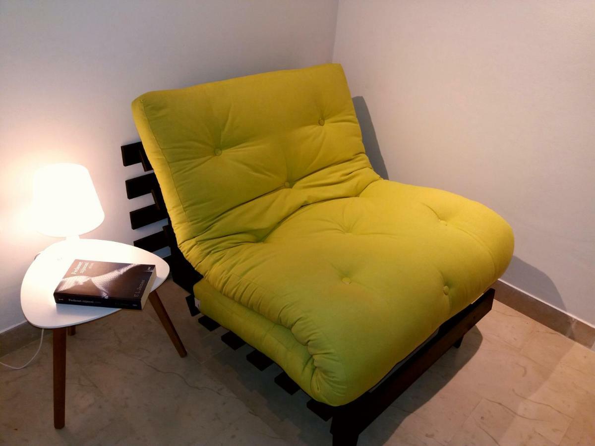 Apartments Mestrovic Lopar Ngoại thất bức ảnh
